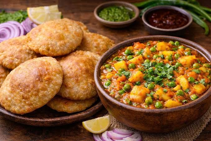 Kachori Sabzi